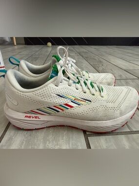 Brooks White Running Shoes with Multicolor Stripe and Green Accents